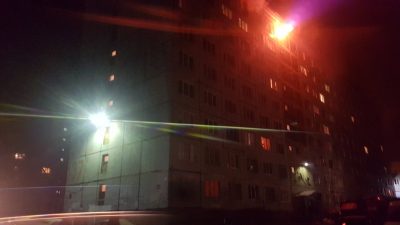 Пожар в кемеровском общежитии сняли на видео