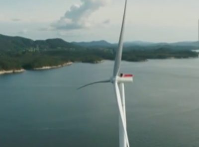 У побережья Шотландии заработала самая мощная в мире плавучая ветроэлектростанция