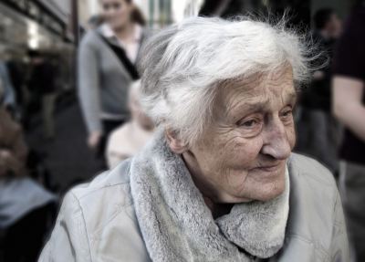 В Новокузнецке с начала года от действий мошенников пострадали 143 пенсионера