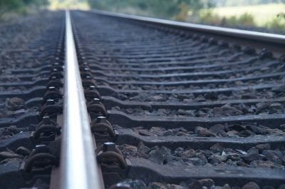 За сутки в Кузбассе грузовые поезда насмерть сбили двоих человек