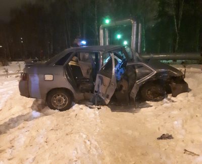 В Кемерове при столкновении ВАЗа и Hyundai пострадали три человека