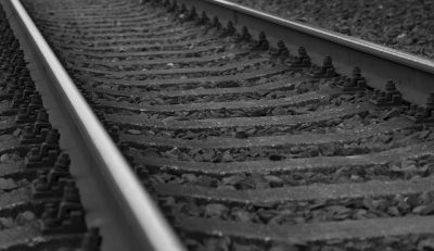 В Кузбассе поезд насмерть сбил 17-летнюю девушку