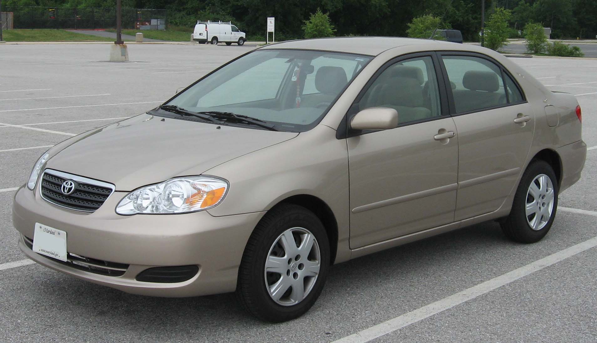 Тойота Королла 2005 седан