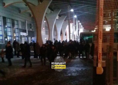 В Кемерове автовокзал эвакуировали из-за пакета с едой