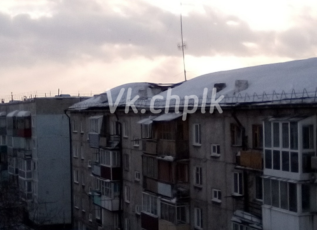 В кузбасском городе обрушилась крыша жилого дома