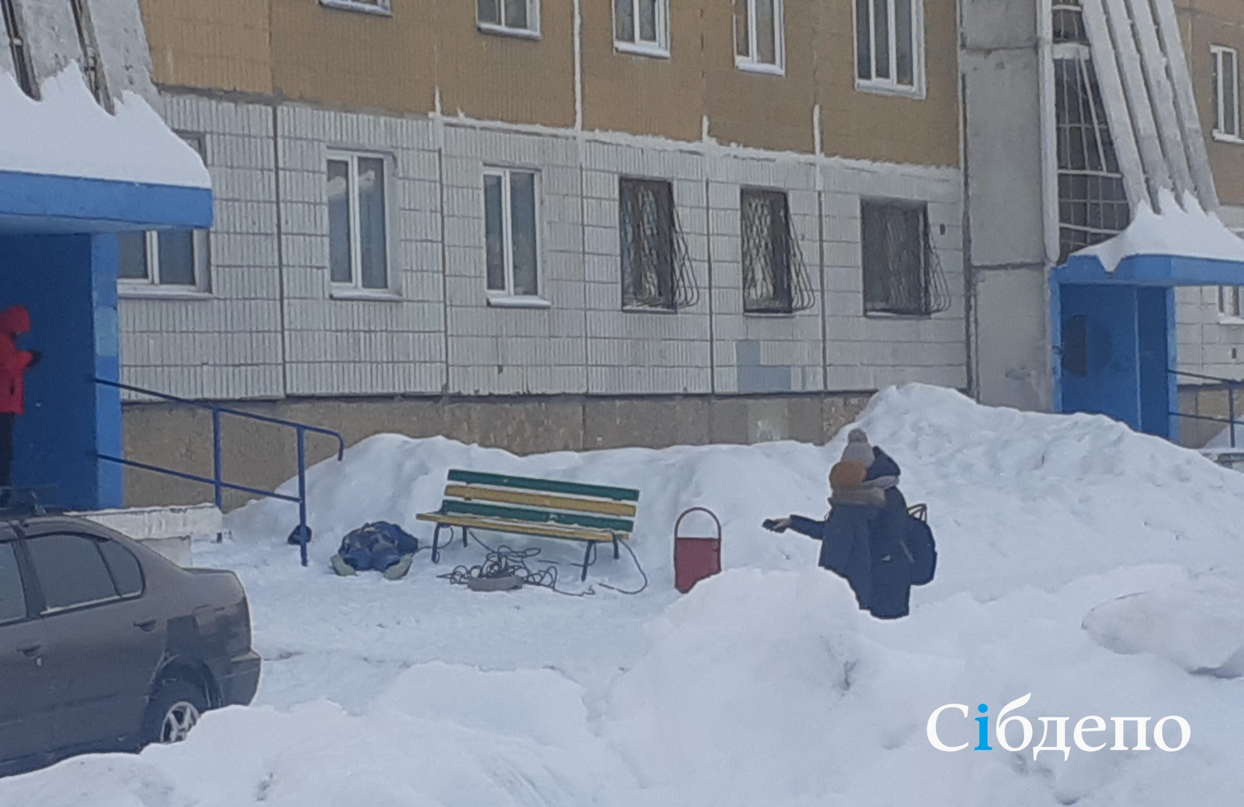 Мутная история: разбившийся в Кемерове промальпинист не должен был работать  на крыше • 10.03.2021 • Новости • Сибдепо