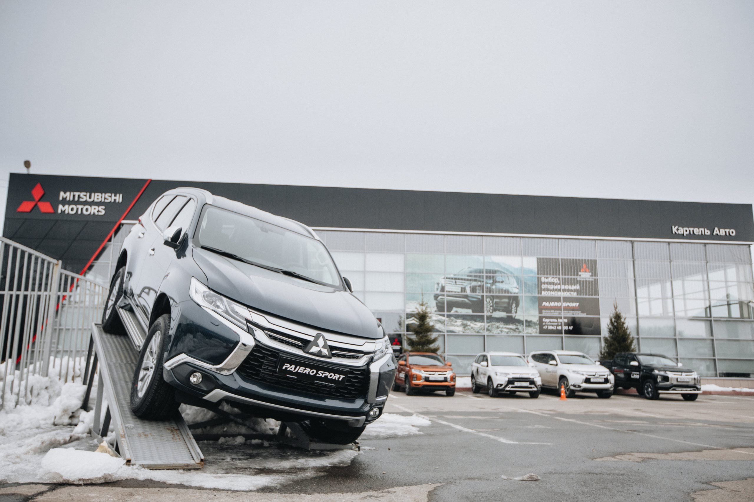 Прямиком с завода: компания Mitsubishi презентовала в Кемерове новый Pajero  Sport • 06.04.2021 • Новости • Сибдепо