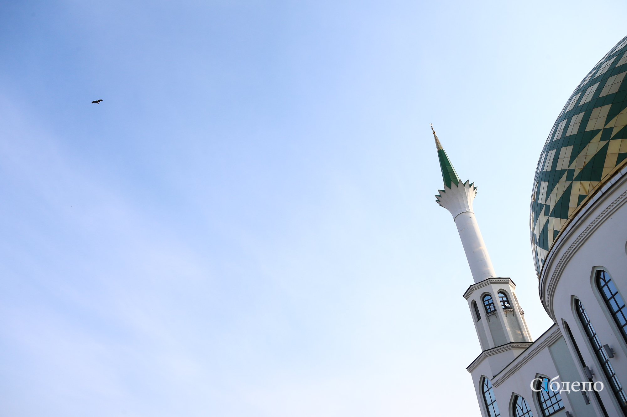 5 апреля праздник у мусульман. Рамадан Чечня. Курбан-байрам 2022. Мечеть в Новосибирске на Фрунзе Рамадан. Картинки с праздником Рамадан 2022.
