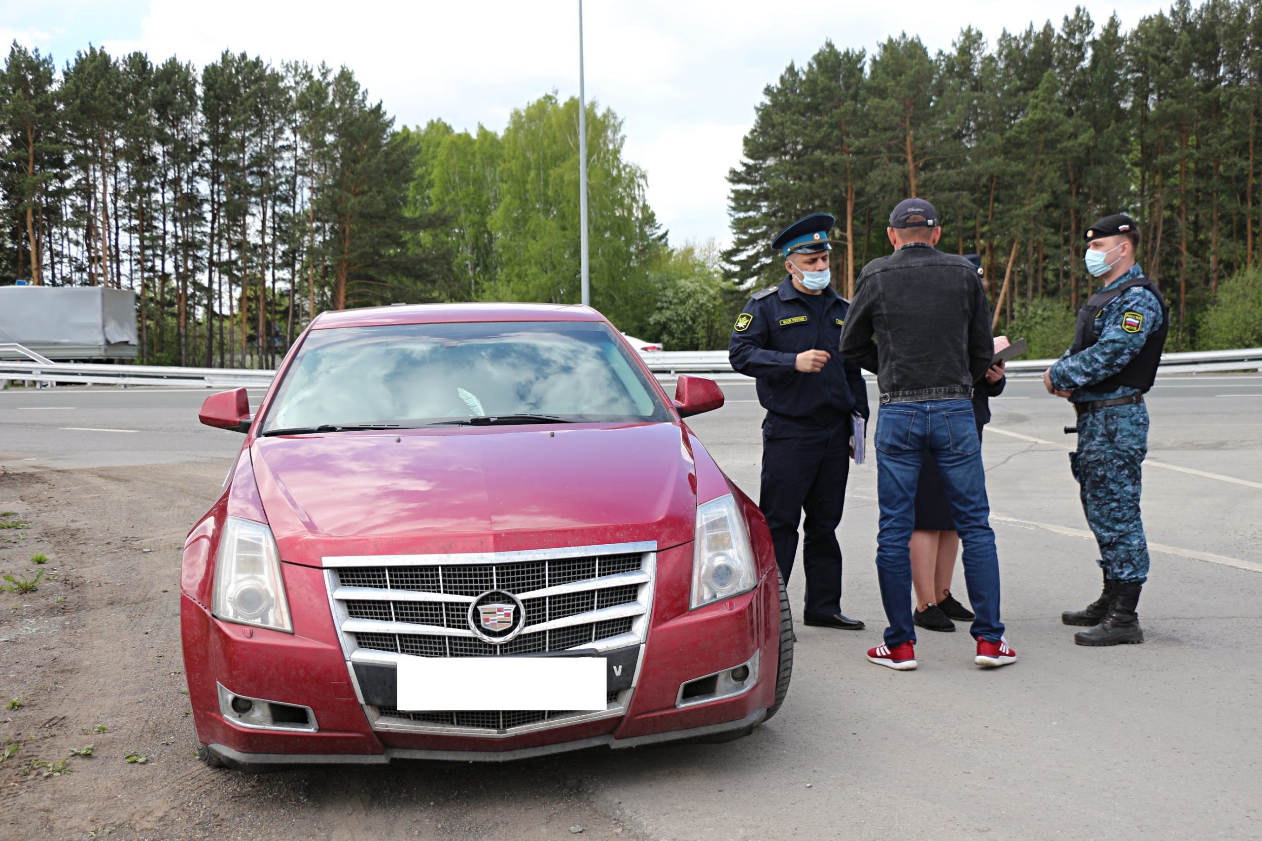На въезде в Кемерово водители массово попадали под арест
