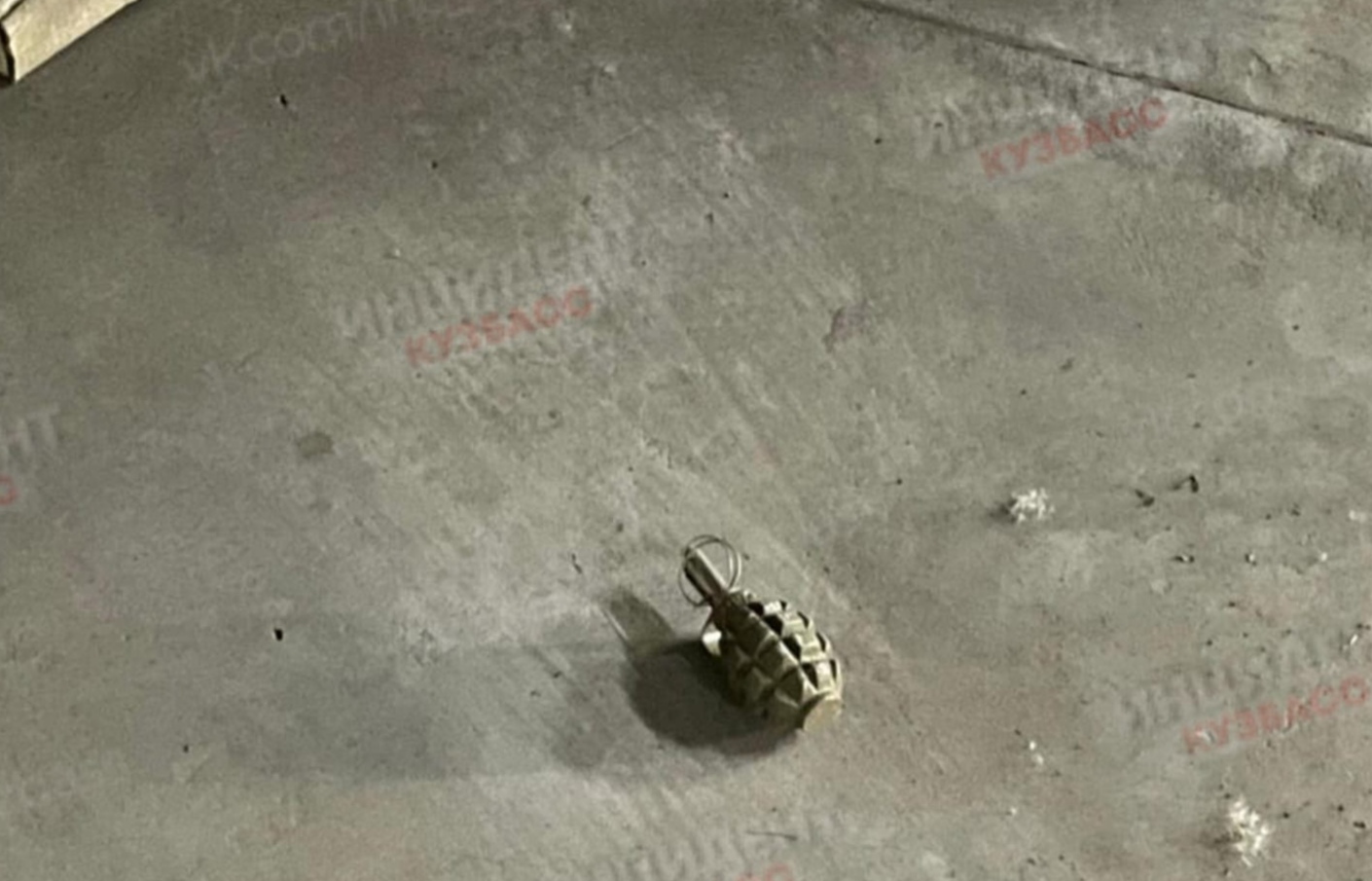 В Кемерове на подземной парковке нашли гранату