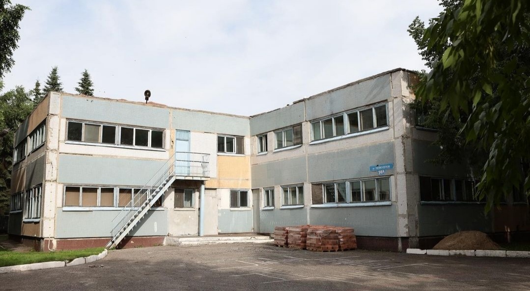 Детскую школу-сад в Новокузнецке отремонтируют в ближайшие полгода