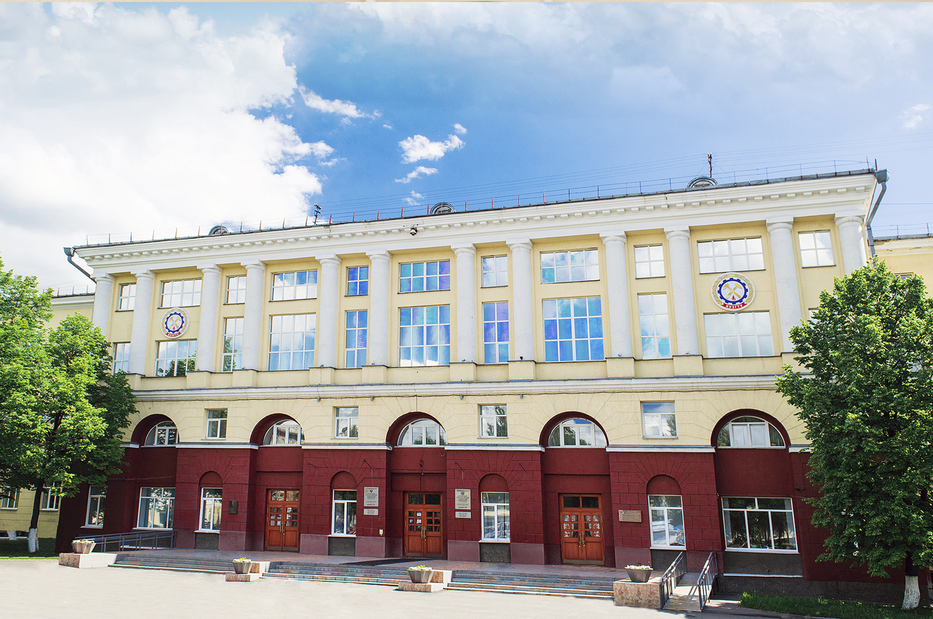 Мудл кузгту междуреченск. Технический университет имени т.ф Горбачева. Политех Кемерово. Кузбасский государственный технический университет. Кемерово т ф горбачёва КУЗГТУ.