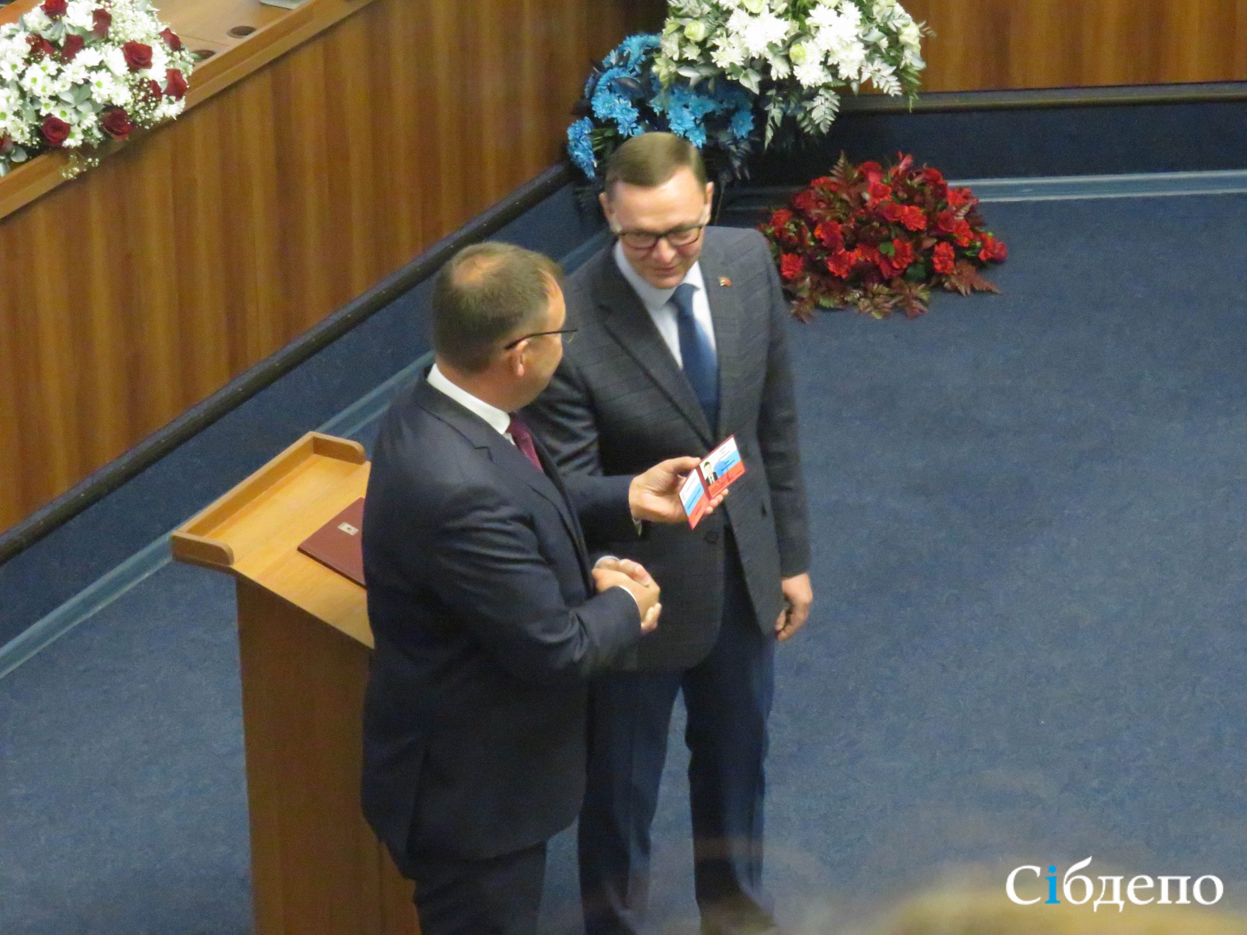 «Клянусь честью и совестью!»: Илья Середюк официально вступил в должность мэра Кемерова