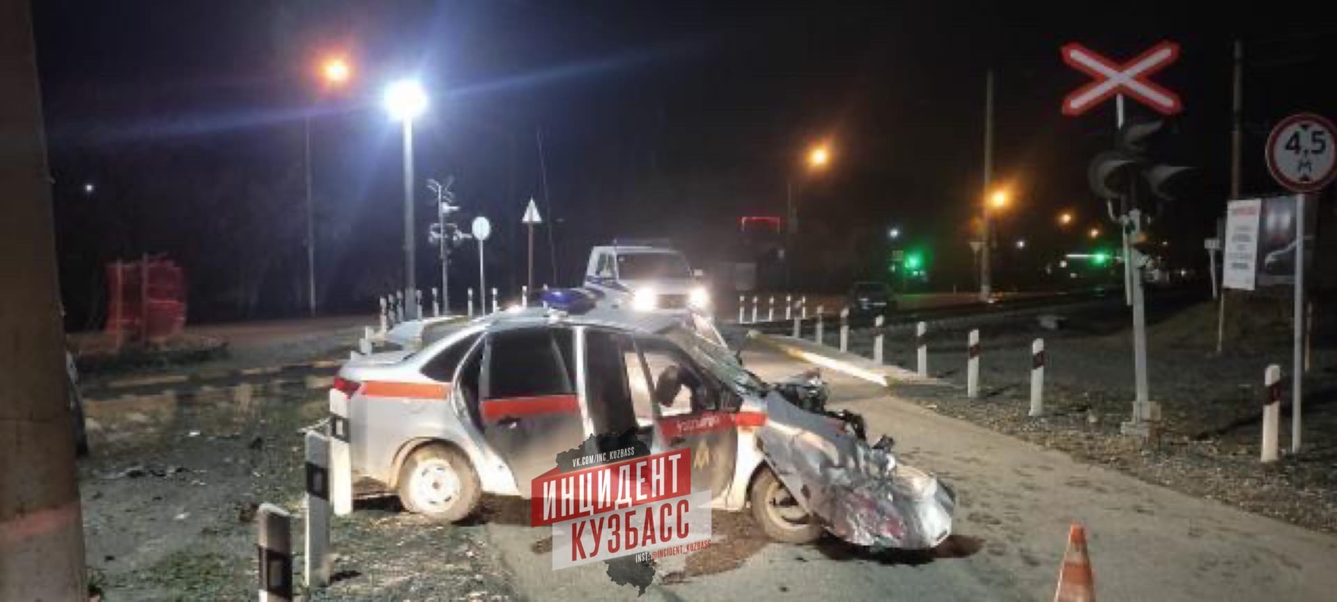 «Двигался на тревожный вызов»: в Кузбассе столкнулись поезд и автомобиль Росгвардии