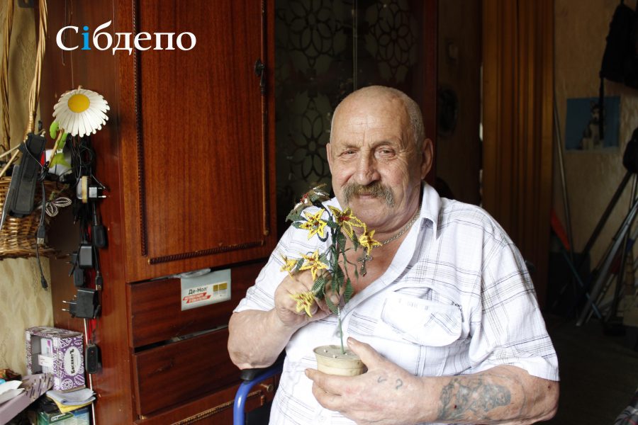 Новая жизнь: как «Сибдепо» помог получить квартиру пожилому инвалиду из аварийного дома