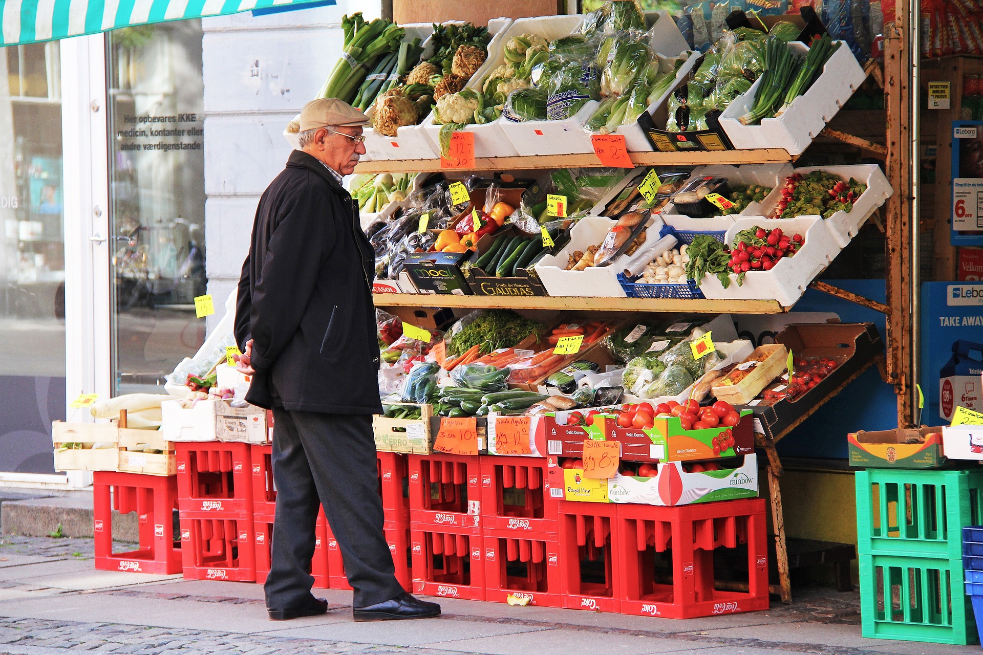 Вакансии продавца в овощной ларек