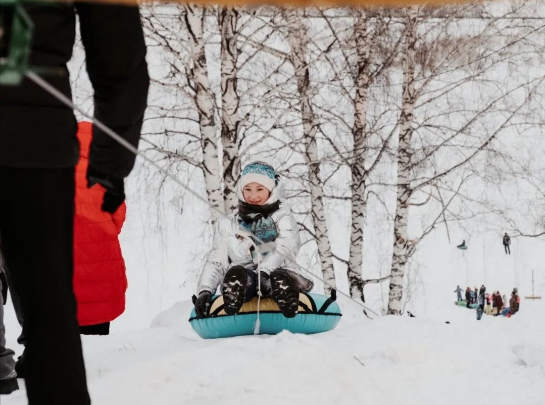 Дорого и опасно: жители Новокузнецка оценили новый зимний парк «Рельеф»