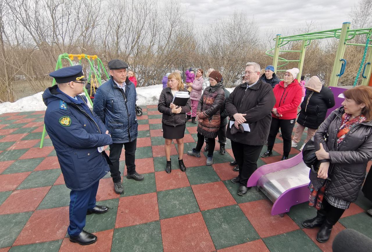 Новости кемерово. Поселение в Кемерово 02. Дет сад 79 Кемерово. Детский сад поселок Цюрупы. Посёлок сараи прокуратура.