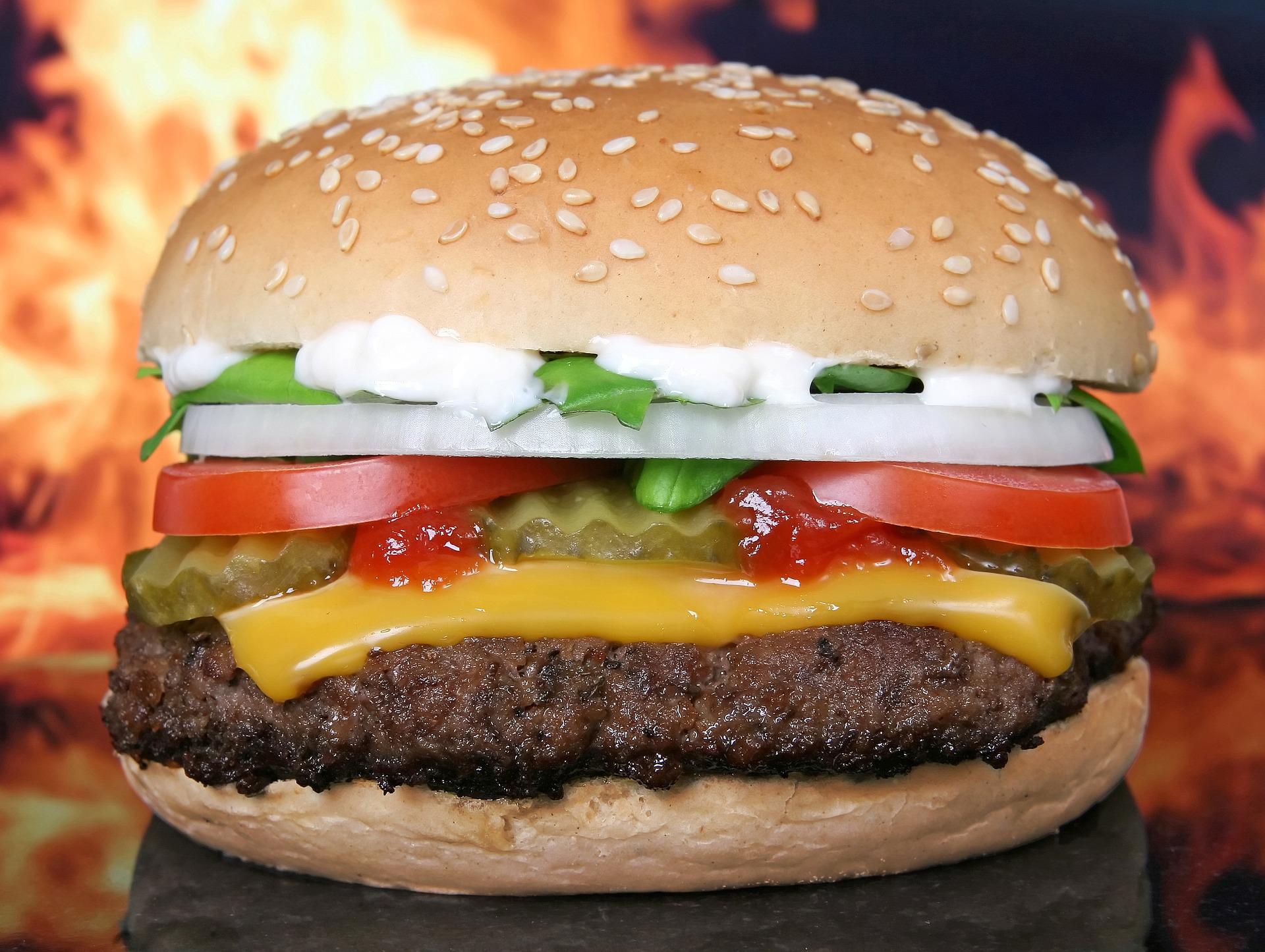 McDonald’s выбрал себе новое название — «Вкусно и точка»