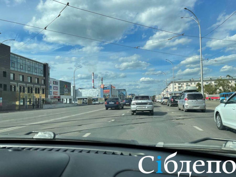 В Кемерове центральный проспект отремонтируют только после запуска завода
