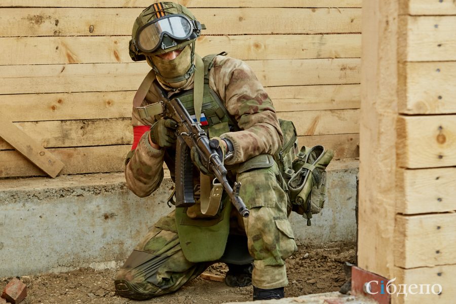 Приближенные к боевым: в Кузбассе вернувшиеся с СВО спецназовцы устроили масштабные учения