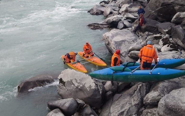 Спасатели нашли тело кузбассовца, мистически пропавшего в реке Катунь