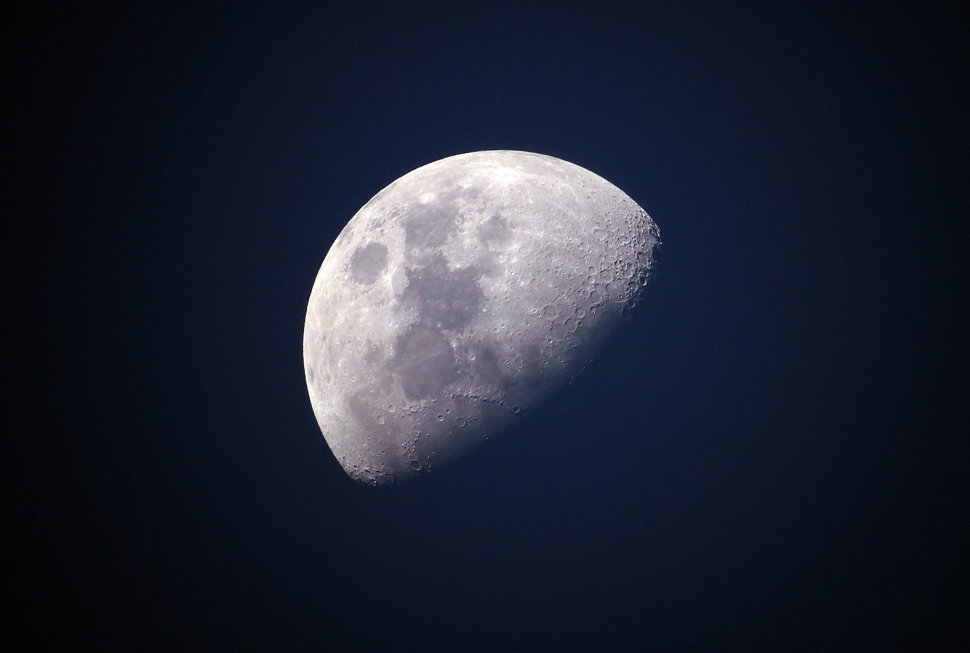 Жители Кузбасса увидят полное лунное затмение