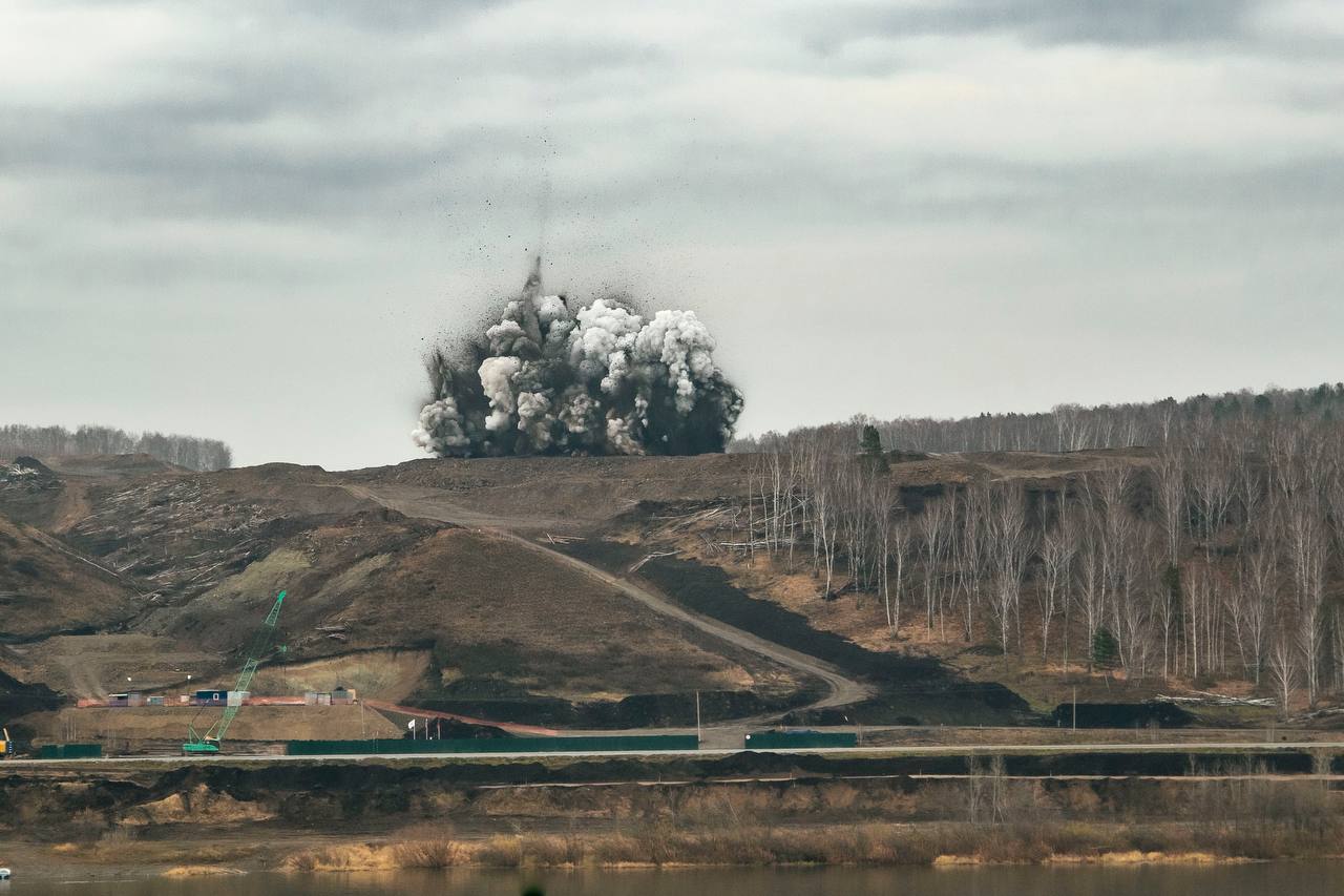 Запрет на движение всего транспорта вводится на важной трассе в Кузбассе