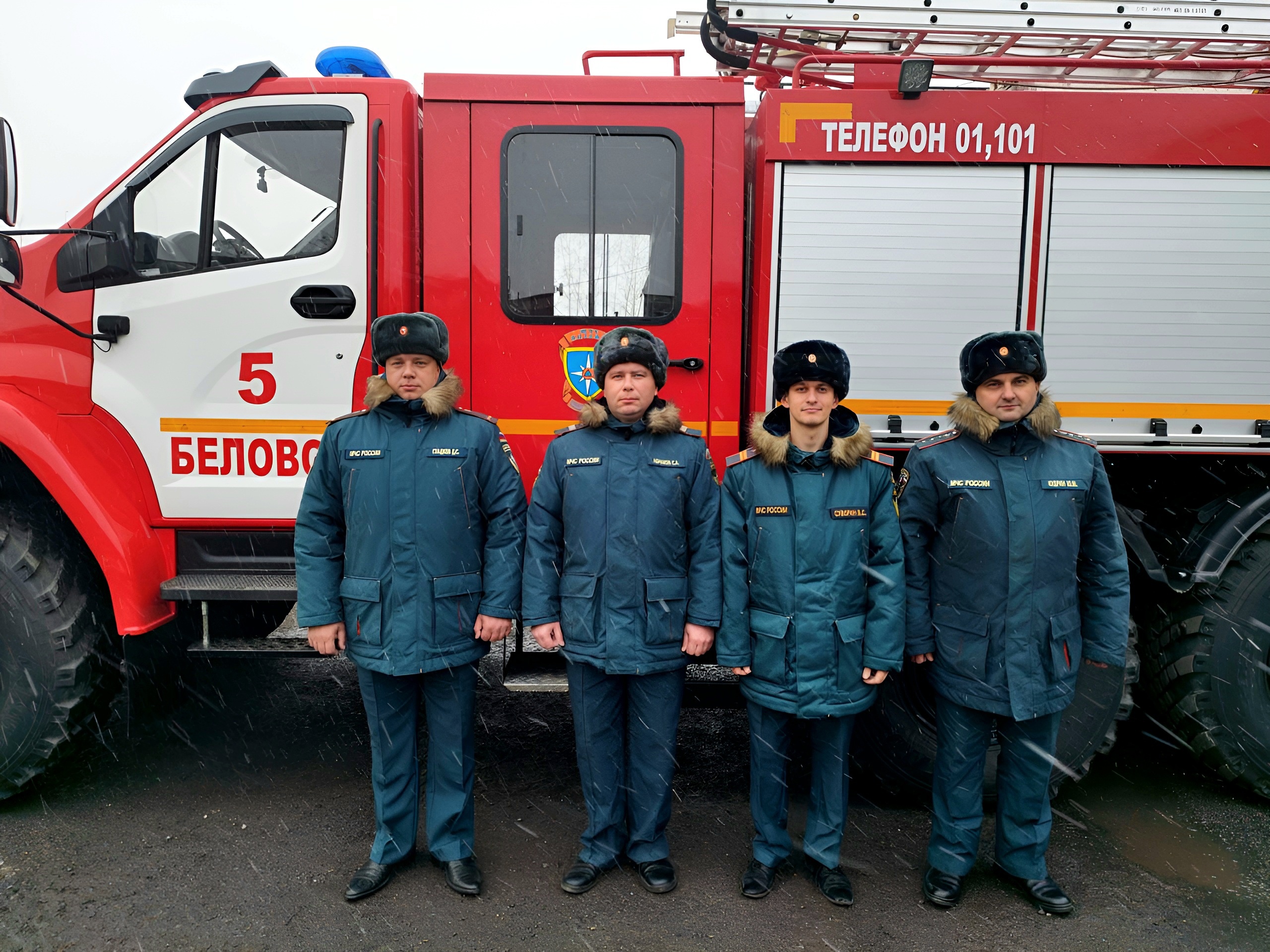 В Кузбассе девушка упала в открытый колодец и сломала обе ноги • 10.11.2022  • Новости • Сибдепо