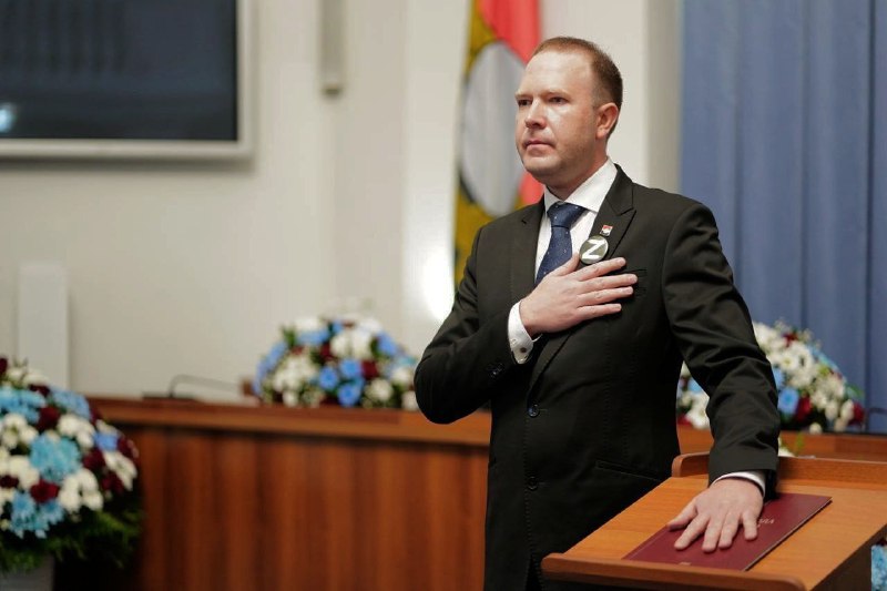 «Торжественнно клянусь»: новый мэр Кемерова официально вступил в должность