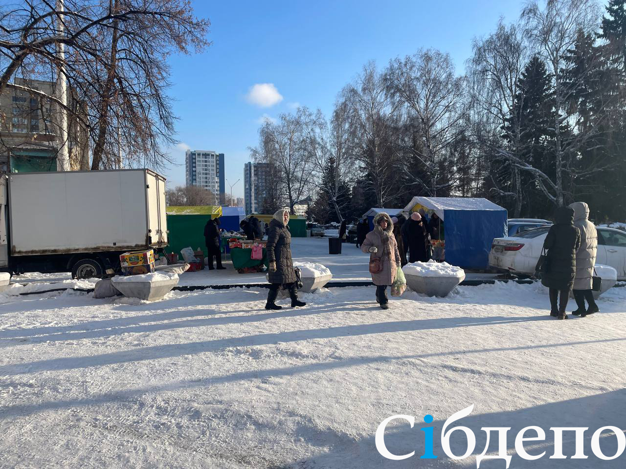 Дорого, скользко и скудно: как ярмарка в Кемерове второй год подряд приносит разочарования