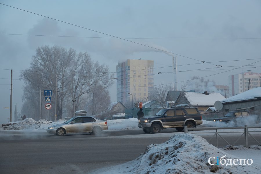 Ситуация ухудшается! 10-бальные пробки сковали Кемерово из-за перекрытия улиц