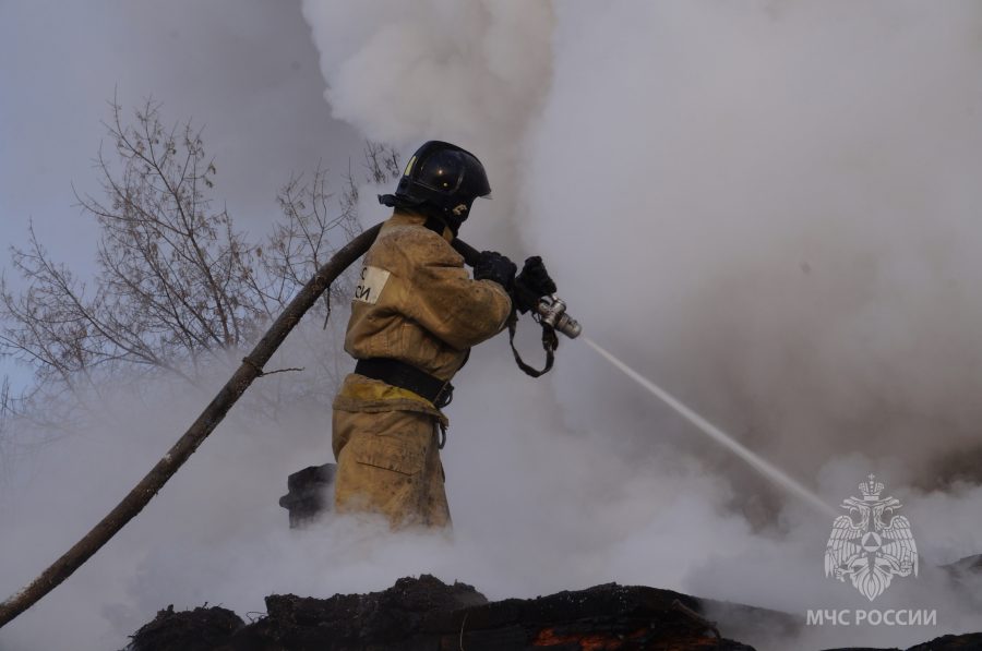 Почти 70 пожаров за короткое время произошло в Кузбассе по некоторым причинам