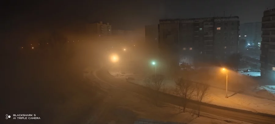 Жители Новокузнецка спорят о странном тумане, который пугает водителей