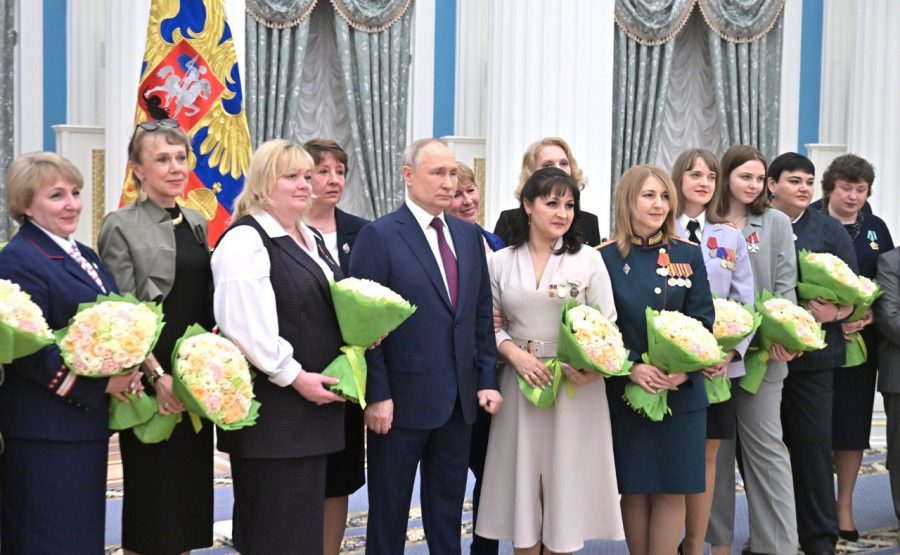 Владимир Путин наградил выдающуюся жительницу Кузбасса