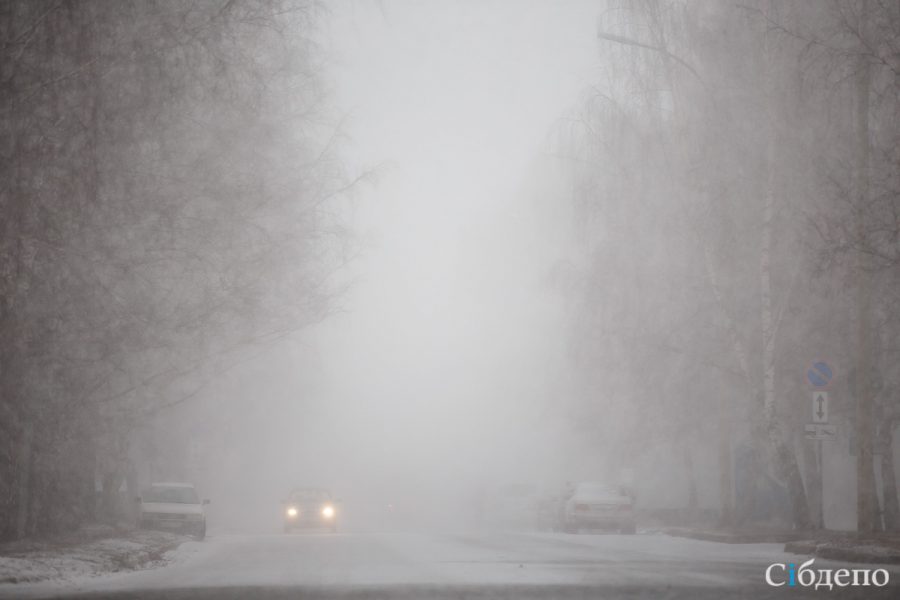 ГИБДД Кузбасса показала снежный ад на дорогах