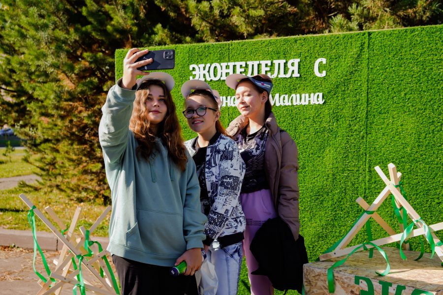 Кемеровчан приглашают на фитнес-уборку в Кузбасский парк