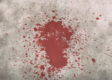 Лужа крови убитого посреди улицы мужчины возмутила кузбассовцев