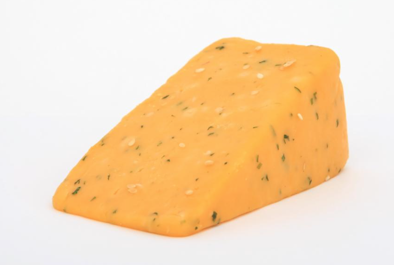 Непонятно кем и как сделанный сыр появился на прилавках в Сибири