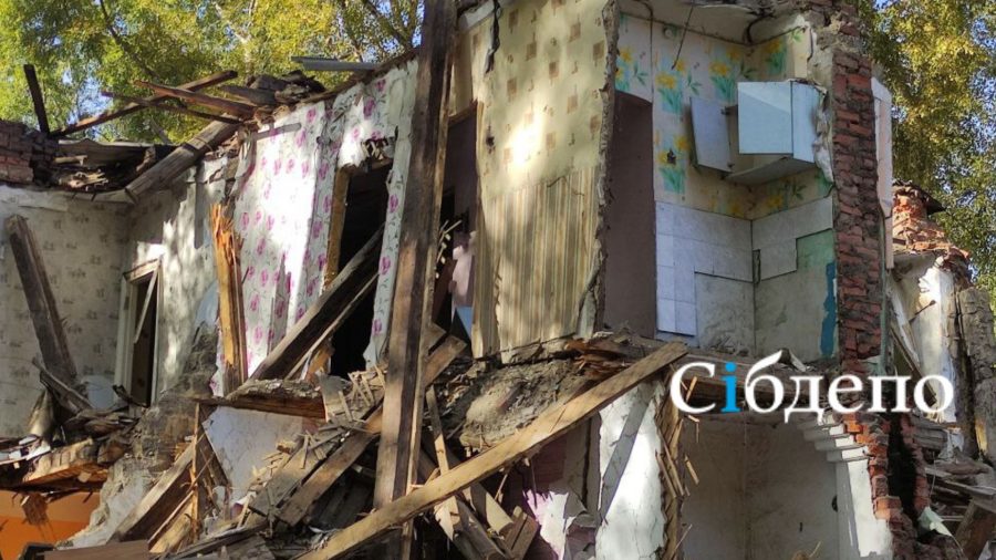 Власти Новокузнецка не могут заплатить за вывоз строительного мусора после сноса домов