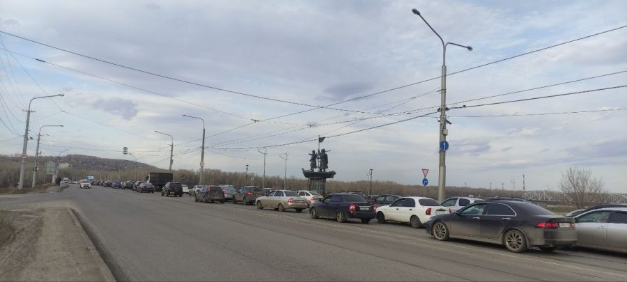 Крупные города Кузбасса в пятницу вечером встали в пробках