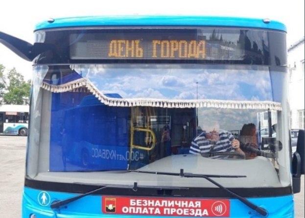 В День города кемеровчан привезут на праздник и увезут по домам специальные автобусы