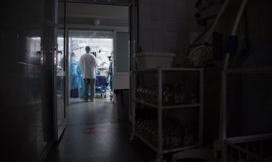 Из-за перелома был риск умереть: врачи из Кемерова спасли 90-летнюю пациентку