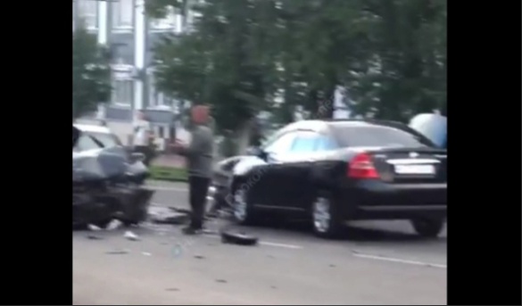 «Четверых увезли на «скорой»: в Кузбассе несколько машин попали в жёсткое ДТП