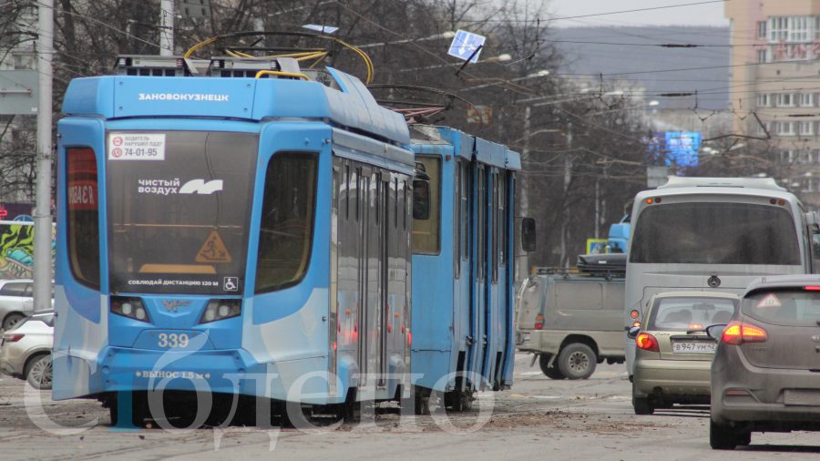 Движение трамваев восстанавливают после урагана в кузбасском городе