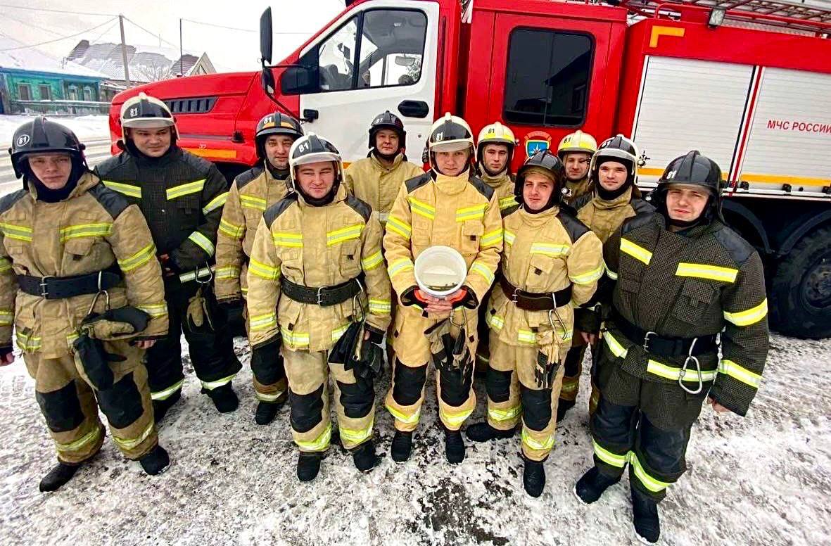 Сотрудники МЧС России покорили сердца всех (фото) • 05.12.2023 • Новости •  Сибдепо