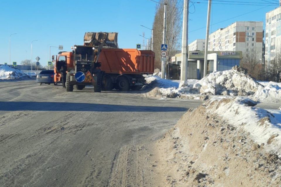 Мэр заявил о смене подрядчика, который не справился с уборкой снега в крупном городе Кузбасса