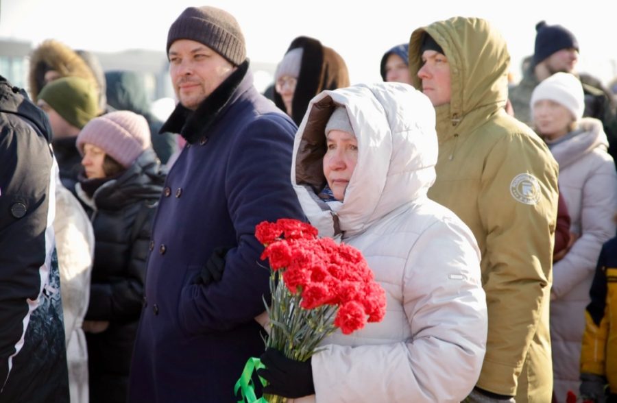 В центре Кемерова собралось больше 2 000 человек