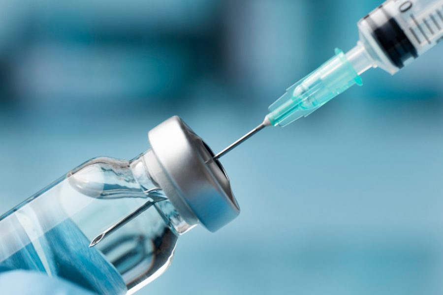 В России зарегистрировали «новую» вакцину от опасного вируса