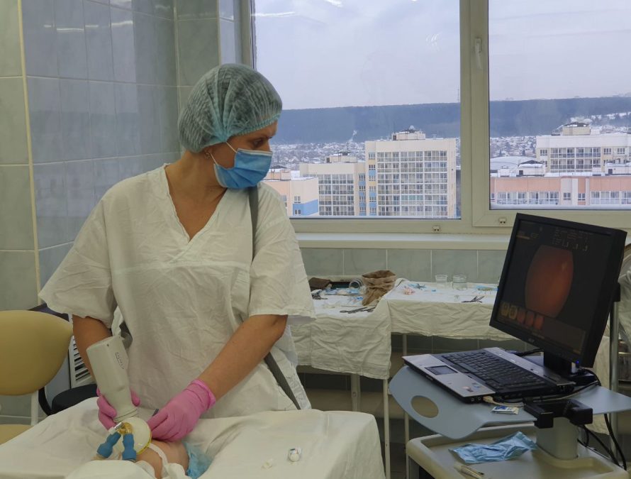 «Множественные злокачественные опухоли»: в Кузбассе врачи спасли малышке жизнь и зрение